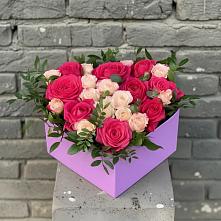 Цветочная композиция из Розы в коробке #REPLACE_PRED# Сосновоборске Красноярского края