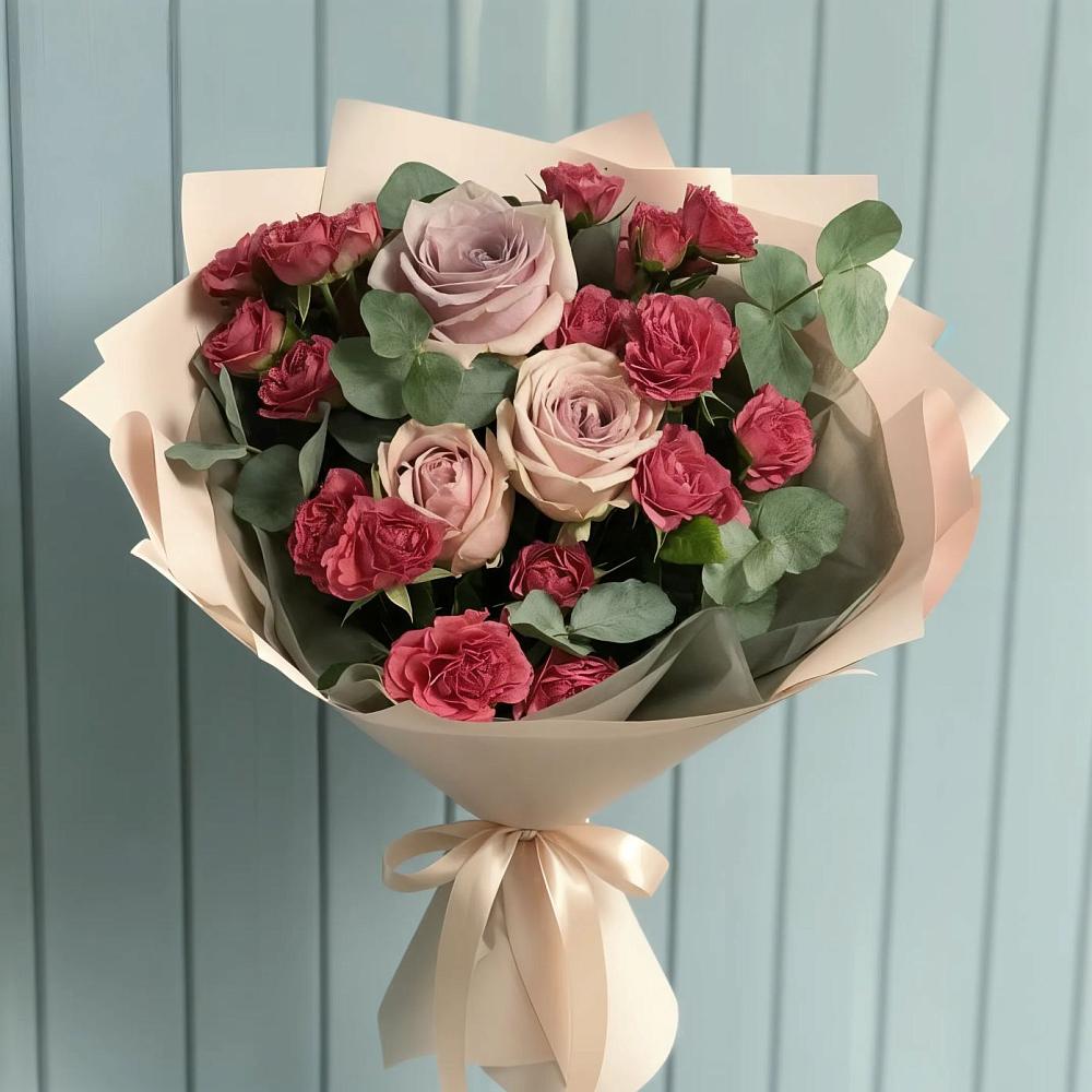 Букет цветов из: Гвоздики и Розы в Сосновоборске Красноярского края