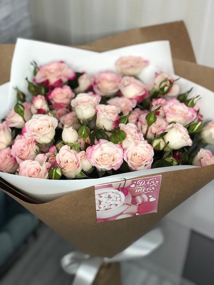 Букет цветов из: Розы в Сосновоборске Красноярского края