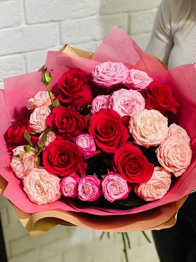 Букет цветов из: Розы в Сосновоборске Красноярского края