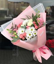 Букет цветов из:  Розы, Лизиантусы и Хризантемы в Сосновоборске Красноярского края