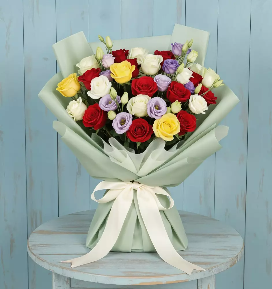 Букет цветов из: Розы в Сосновоборске Красноярского края