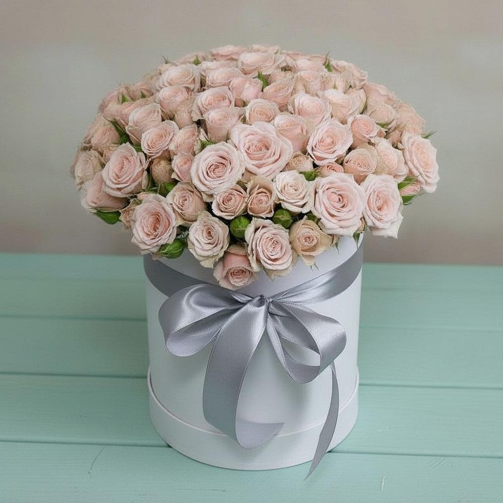 Цветочная композиция из Розы в шляпной коробке в Сосновоборске Красноярского края